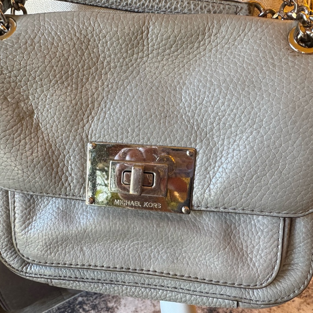 Michael Kors Pebble Leather Shoulder Bag/Hand Bag